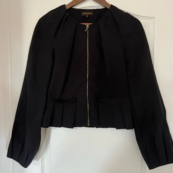 Adolfo Dominguez Black Pleated Women's Blazer - Picture 1 of 3